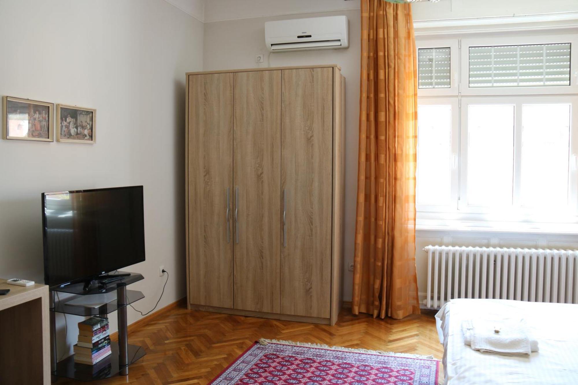 Apartment Centrum Novi Sad Pokoj fotografie